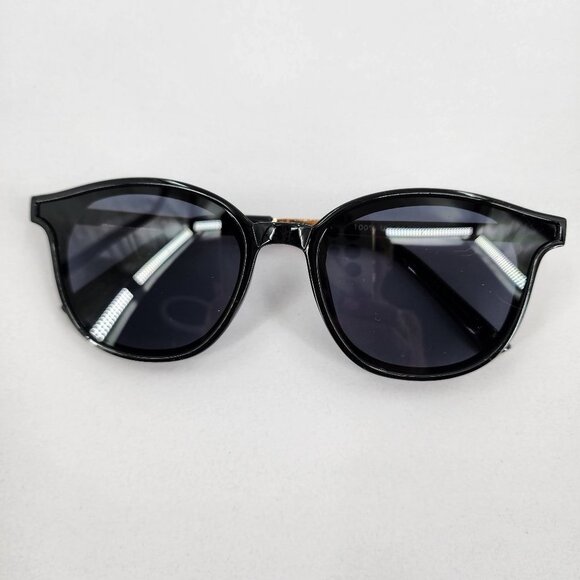 SIMPLY SOUTHERN Black Frame Cats Eye Sunglasses Sunnies 9018 NWT - Picture 7 of 8